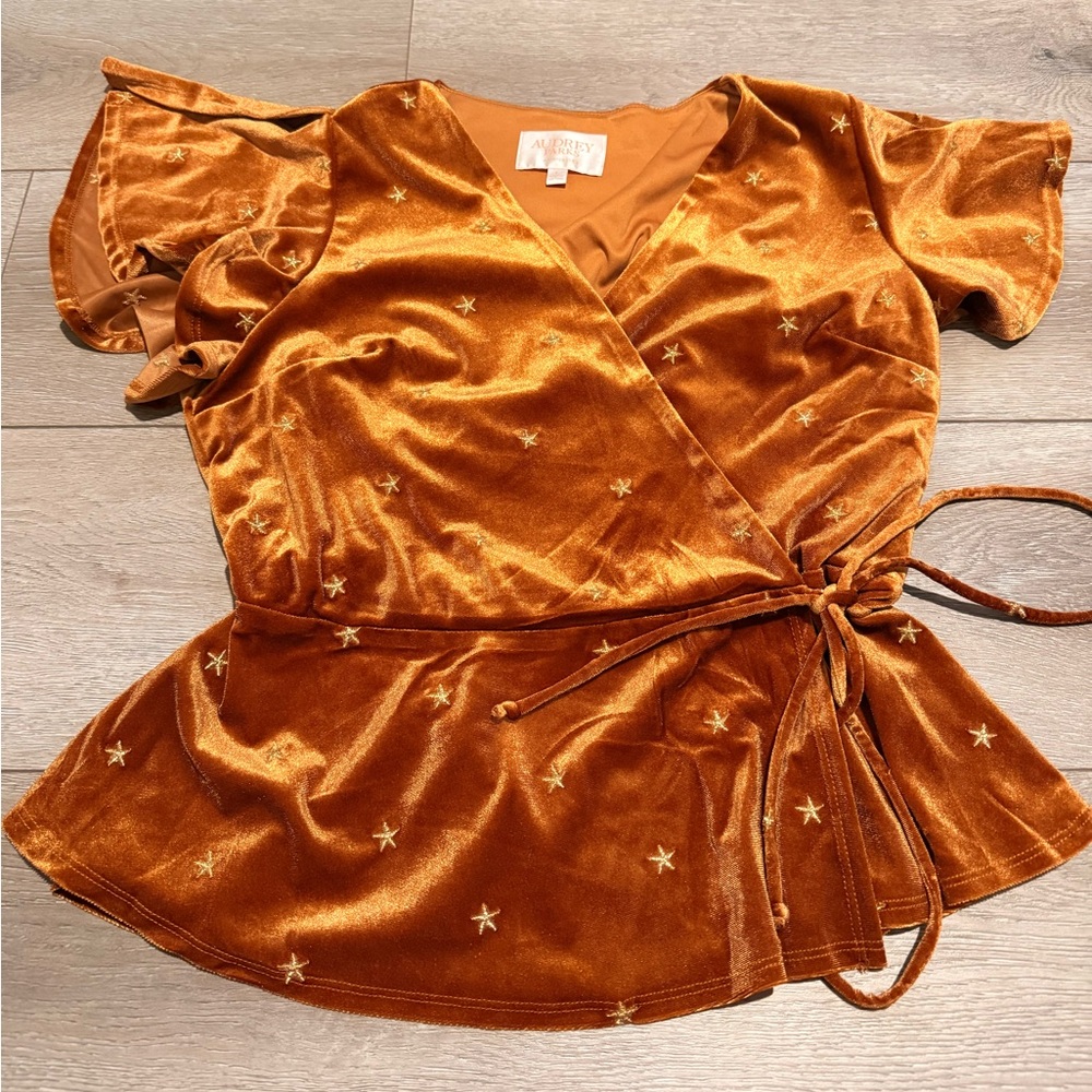 Audrey Parks Starry Wrap Top